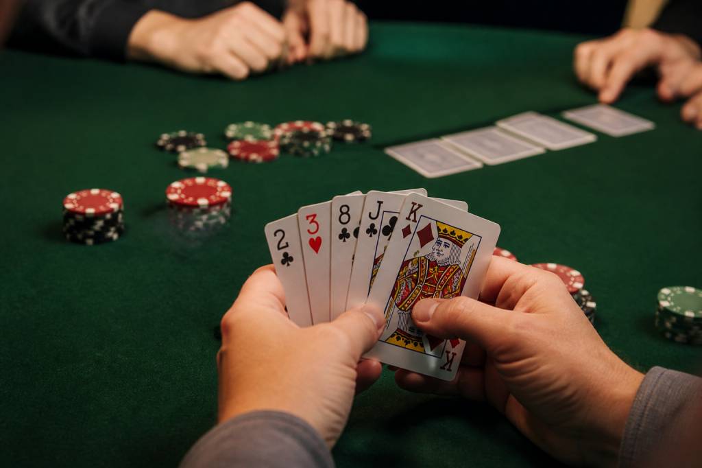 5 card draw poker rules and strategy for beginners