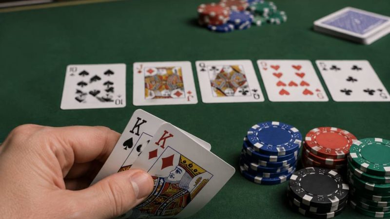 Boat poker hand: what it means and how to play it wisely