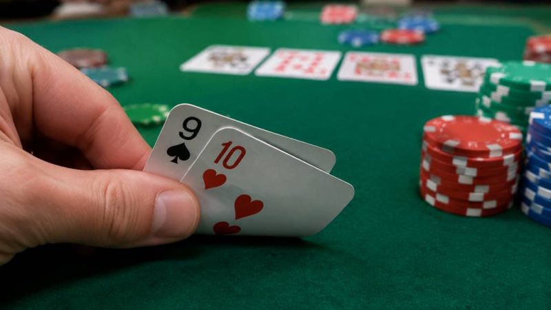 Gutshot poker: how I play and improve my chances of hitting the straight